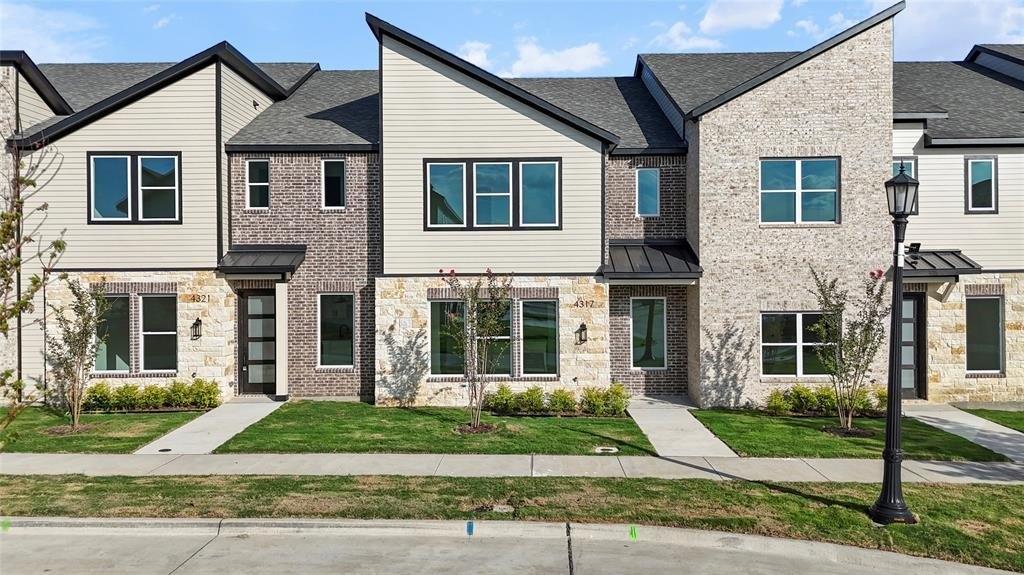 4317 Centerton Mews, Rowlett, TX 75089, 3 Bedrooms Bedrooms, ,2 BathroomsBathrooms,Residential,For Sale,4317 Centerton Mews,21009624