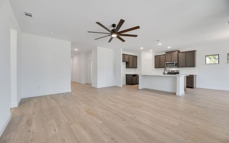 112 Rj Smith Drive, Boyd, TX 76023, 3 Bedrooms Bedrooms, ,2 BathroomsBathrooms,Residential,For Sale,112 Rj Smith Drive,21009723