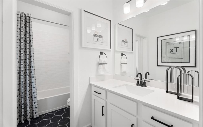 2249 Valencia Drive, Little Elm, TX 75068, 5 Bedrooms Bedrooms, ,5 BathroomsBathrooms,Residential,For Sale,2249 Valencia Drive,21009737