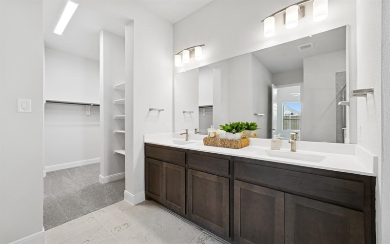 4429 Silver Spur Court, Aubrey, TX 76227, 4 Habitaciones Habitaciones , ,3 BañosBaños,Residential,En Venta,4429 Silver Spur Court,0,21009869