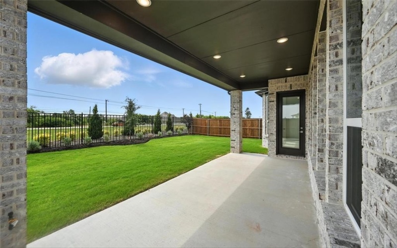 1617 Shandy Lane, Fort Worth, TX 76052, 4 Habitaciones Habitaciones , ,5 BañosBaños,Residential,En Venta,1617 Shandy Lane,21009948