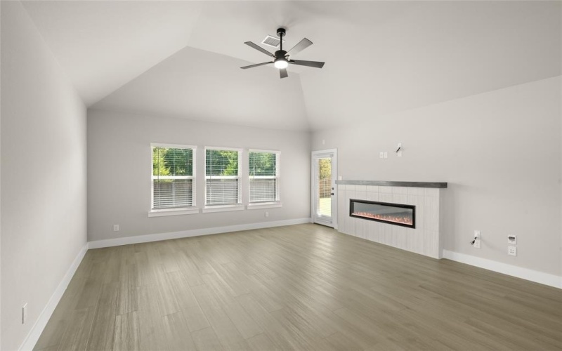1850 Silver Birch, Waxahachie, TX 75165, 5 Habitaciones Habitaciones , ,3 BañosBaños,Residential,En Venta,1850 Silver Birch,0,21010008