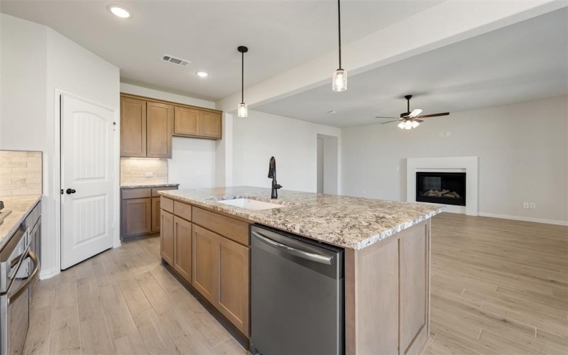 517 Pickett Creek Drive, Aledo, TX 76008, 4 Habitaciones Habitaciones , ,2 BañosBaños,Residential,En Venta,517 Pickett Creek Drive,0,21010009