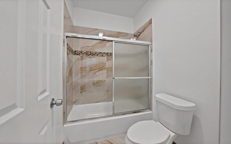 206 Hix Road, Cleburne, TX 76031, 5 Habitaciones Habitaciones , ,2 BañosBaños,Residential,En Venta,206 Hix Road,0,21010066