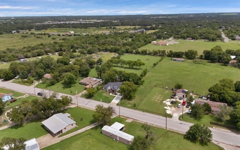 206 Hix Road, Cleburne, TX 76031, 5 Habitaciones Habitaciones , ,2 BañosBaños,Residential,En Venta,206 Hix Road,0,21010066