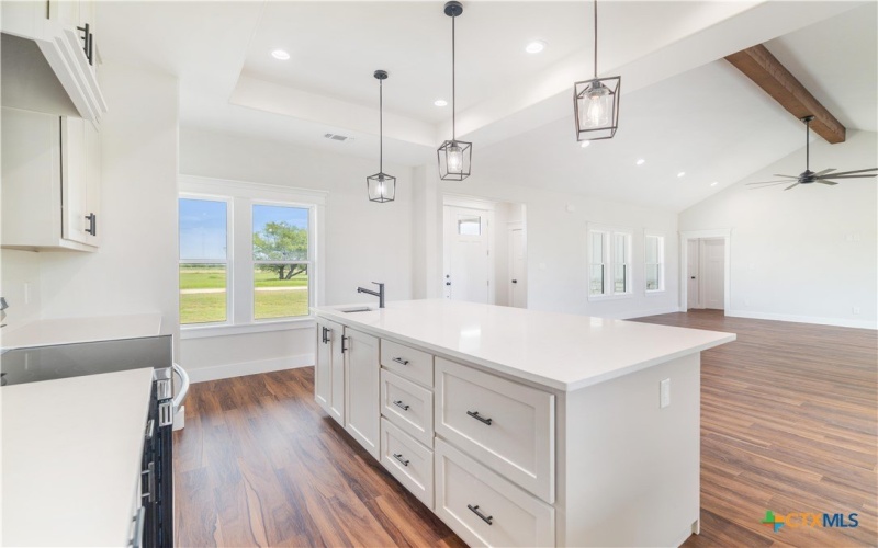 285 Kendal Drive, Victoria, TX 77904, 4 Habitaciones Habitaciones , ,2 BañosBaños,Residential,En Venta,285 Kendal Drive,0,585098