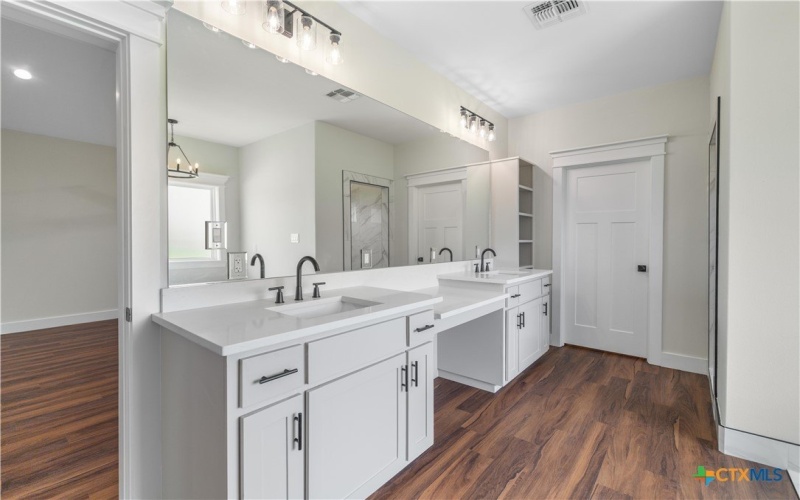 285 Kendal Drive, Victoria, TX 77904, 4 Habitaciones Habitaciones , ,2 BañosBaños,Residential,En Venta,285 Kendal Drive,0,585098