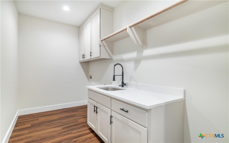 285 Kendal Drive, Victoria, TX 77904, 4 Habitaciones Habitaciones , ,2 BañosBaños,Residential,En Venta,285 Kendal Drive,0,585098