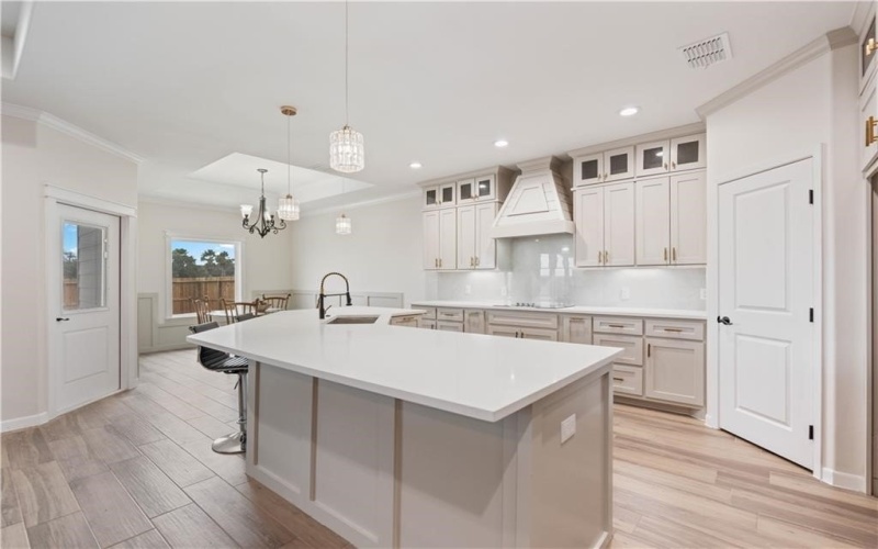 102 Traditions Drive, Rockport, TX 78382, 4 Habitaciones Habitaciones , ,Residential,En Venta,102 Traditions Drive,462447