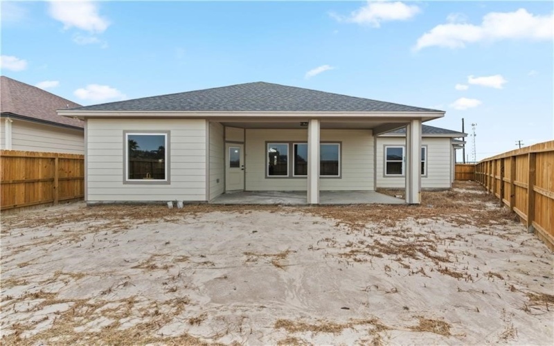 102 Traditions Drive, Rockport, TX 78382, 4 Habitaciones Habitaciones , ,Residential,En Venta,102 Traditions Drive,462447
