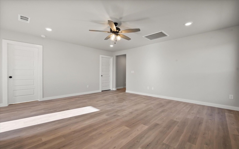 14412 Paris Avenue, Lubbock, TX 79423, 2 Bedrooms Bedrooms, ,2 BathroomsBathrooms,Residential,For Sale,14412 Paris Avenue,202558252