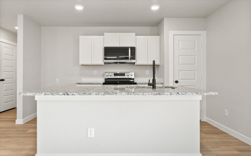 14406 Paris Avenue, Lubbock, TX 79423, 3 Bedrooms Bedrooms, ,2 BathroomsBathrooms,Residential,For Sale,14406 Paris Avenue,202558253