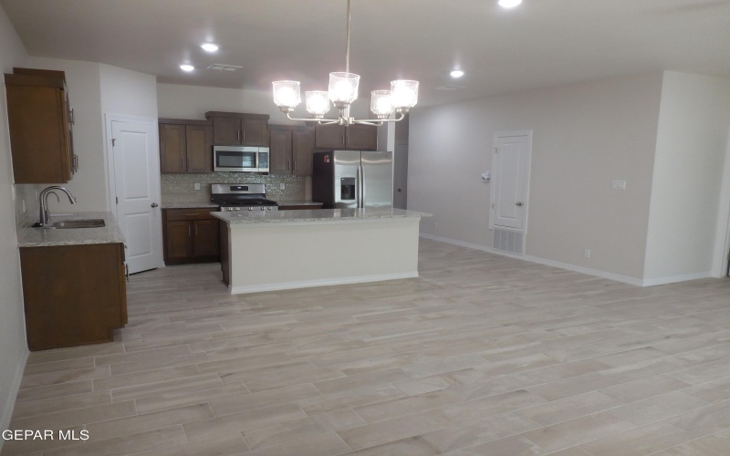 561 Oakmont, El Paso, TX 79928, 4 Habitaciones Habitaciones , ,1 BañoBaños,Residential,En Venta,561 Oakmont,927020