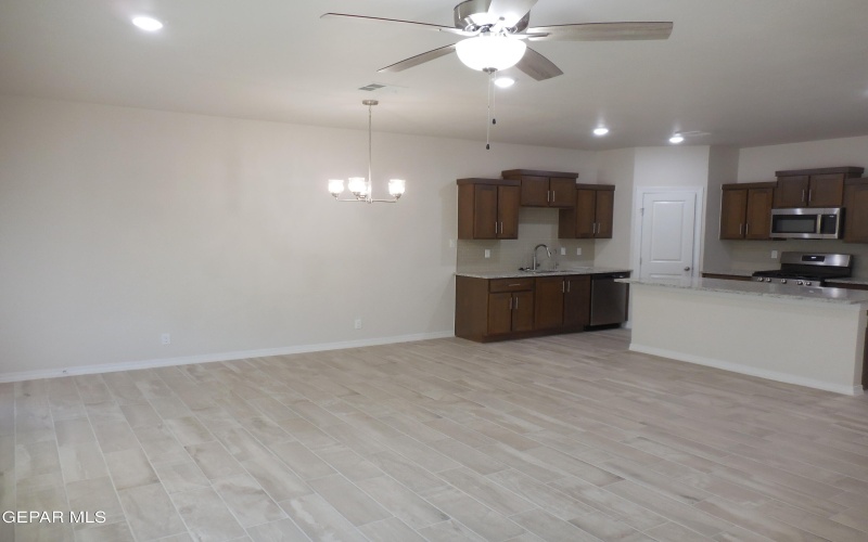 561 Oakmont, El Paso, TX 79928, 4 Habitaciones Habitaciones , ,1 BañoBaños,Residential,En Venta,561 Oakmont,927020