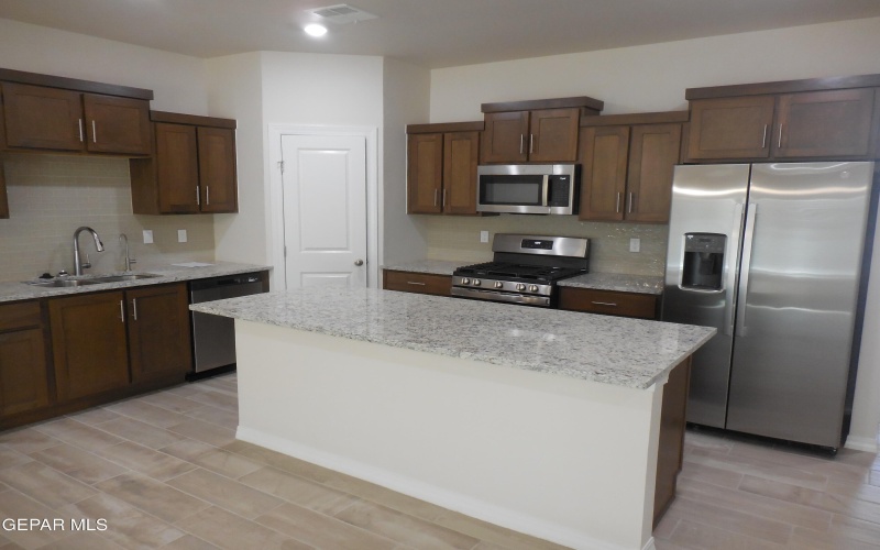 561 Oakmont, El Paso, TX 79928, 4 Habitaciones Habitaciones , ,1 BañoBaños,Residential,En Venta,561 Oakmont,927020