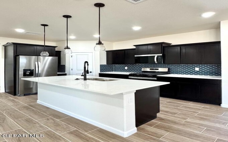 1838 Pommel Place, El Paso, TX 79911, 5 Bedrooms Bedrooms, ,1 BathroomBathrooms,Residential,For Sale,1838 Pommel Place,0,927052