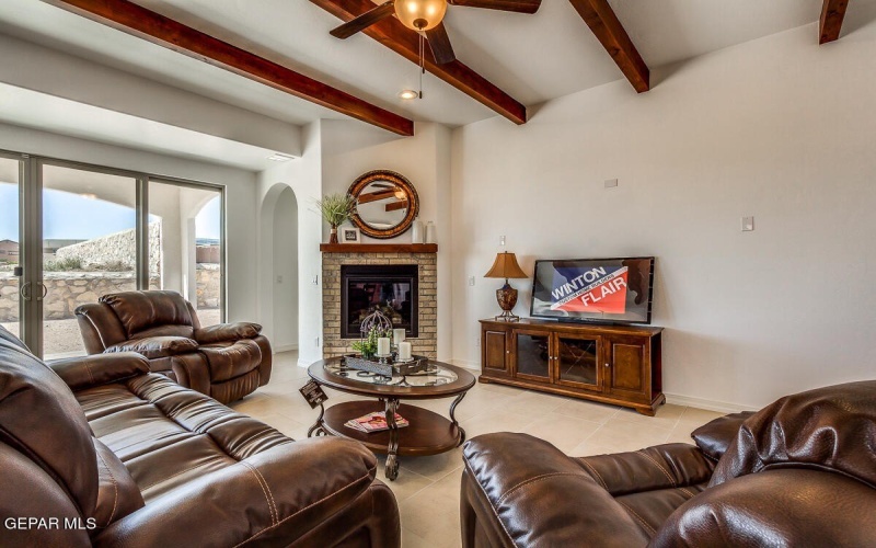 1842 Pommel Place, El Paso, TX 79911, 4 Bedrooms Bedrooms, ,2 BathroomsBathrooms,Residential,For Sale,1842 Pommel Place,0,927056