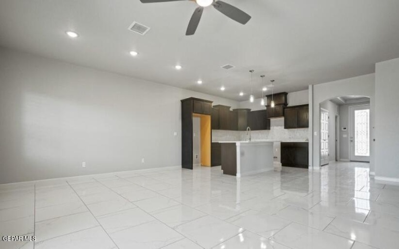 2533 MIKE PRICE Drive, El Paso, TX 79938, ,Residential,En Venta,2533 MIKE PRICE Drive,927059