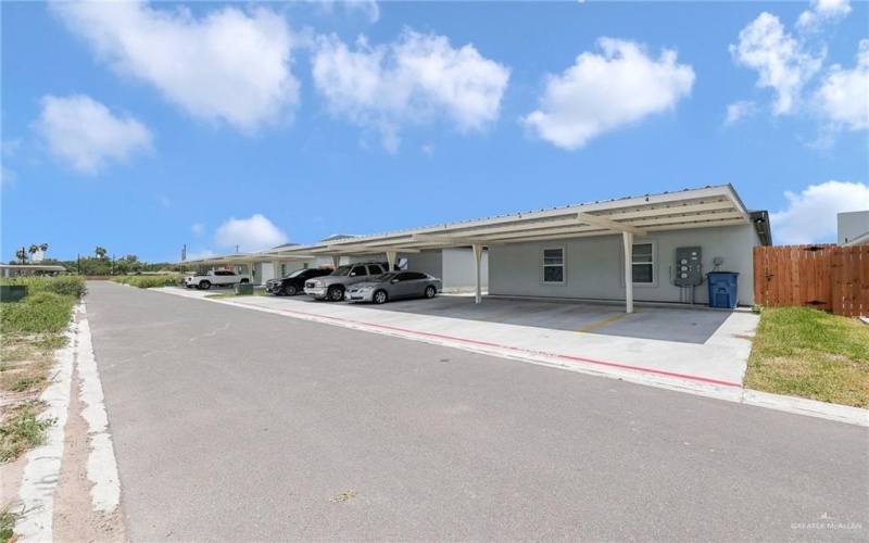 1233 Country Club Drive, Alamo, TX 78589, ,Residential Multi Family,For Sale,1233 Country Club Drive,476436