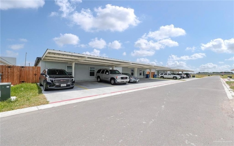 1233 Country Club Drive, Alamo, TX 78589, ,Residential Multi Family,For Sale,1233 Country Club Drive,476436