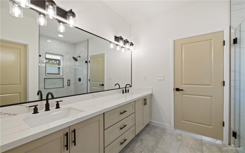 1808 Trophy Drive, Edinburg, TX 78542, 3 Habitaciones Habitaciones , ,2 BañosBaños,Residential,En Venta,1808 Trophy Drive,476578