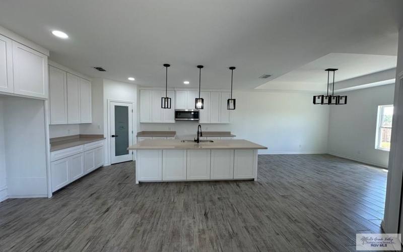 8621 SEAGULL LN, HARLINGEN, TX 78552, 3 Bedrooms Bedrooms, ,2 BathroomsBathrooms,Residential,For Sale,8621 SEAGULL LN,29767045