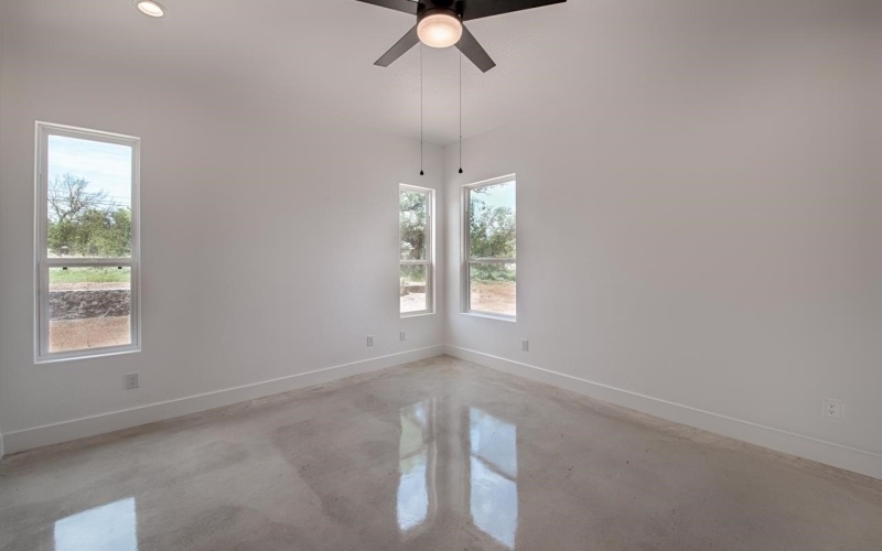 115 W Newcastle Drive, Granite Shoals, TX 78654, 3 Bedrooms Bedrooms, ,2 BathroomsBathrooms,Residential,For Sale,115 W Newcastle Drive,174387