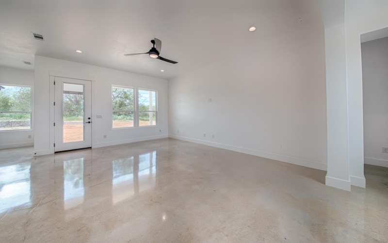 115 W Newcastle Drive, Granite Shoals, TX 78654, 3 Bedrooms Bedrooms, ,2 BathroomsBathrooms,Residential,For Sale,115 W Newcastle Drive,174387