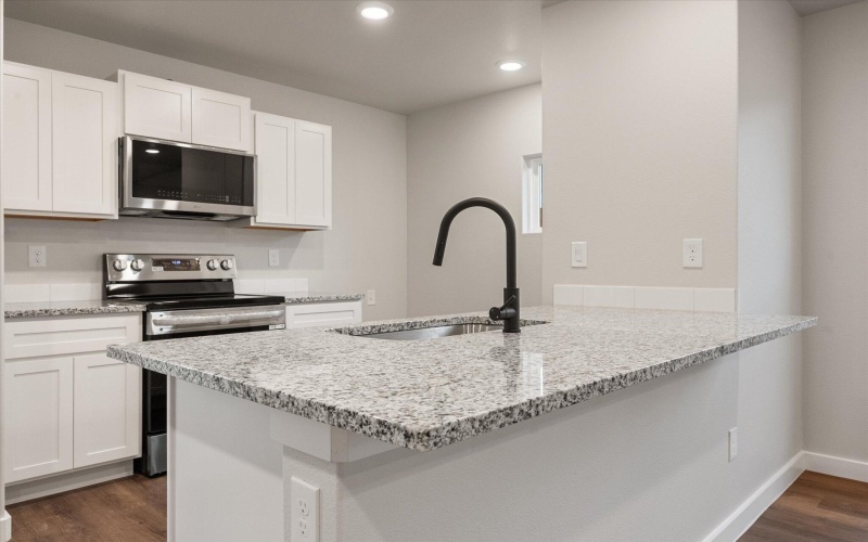 8326 24th Street, Lubbock, TX 79407, 2 Habitaciones Habitaciones , ,2 BañosBaños,Residential,En Venta,8326 24th Street,0,202558219