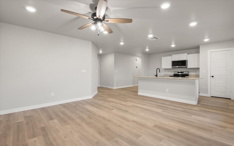 8301 23rd Street, Lubbock, TX 79407, 3 Habitaciones Habitaciones , ,2 BañosBaños,Residential,En Venta,8301 23rd Street,0,202558220