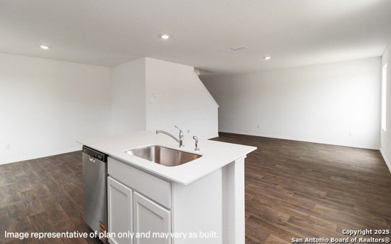 15527 Mint Patch Meadow, Von Ormy, TX 78073, 5 Habitaciones Habitaciones , ,2 BañosBaños,Residential,En Venta,15527 Mint Patch Meadow,1878370