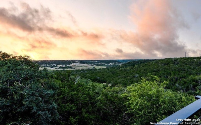 2089 Summit Crest Dr, Kerrville, TX 78028, 4 Habitaciones Habitaciones , ,3 BañosBaños,Residential,En Venta,2089 Summit Crest Dr,0,1886800