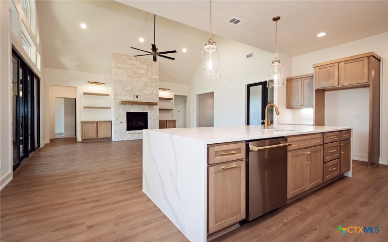 1644 Hunt Dr., Salado, TX 76571, 4 Bedrooms Bedrooms, ,3 BathroomsBathrooms,Residential,For Sale,1644 Hunt Dr.,587570