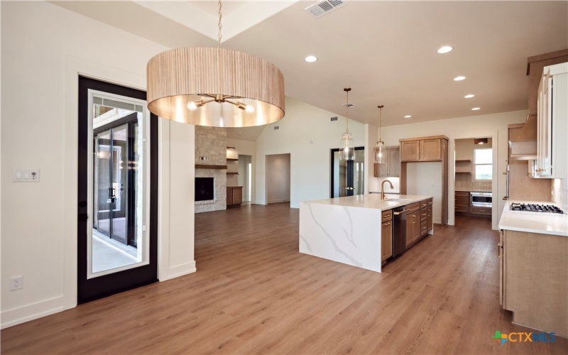 1644 Hunt Dr., Salado, TX 76571, 4 Bedrooms Bedrooms, ,3 BathroomsBathrooms,Residential,For Sale,1644 Hunt Dr.,587570