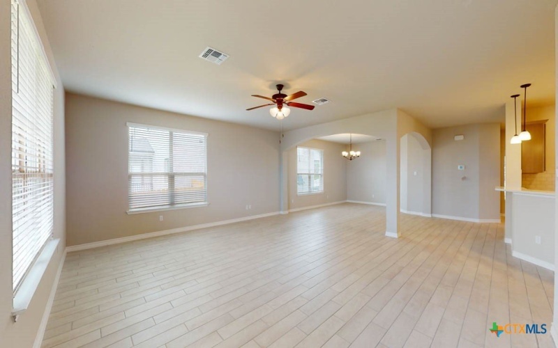 15103 Planeview Drive, Salado, TX 76571, 5 Bedrooms Bedrooms, ,3 BathroomsBathrooms,Residential,For Sale,15103 Planeview Drive,587612
