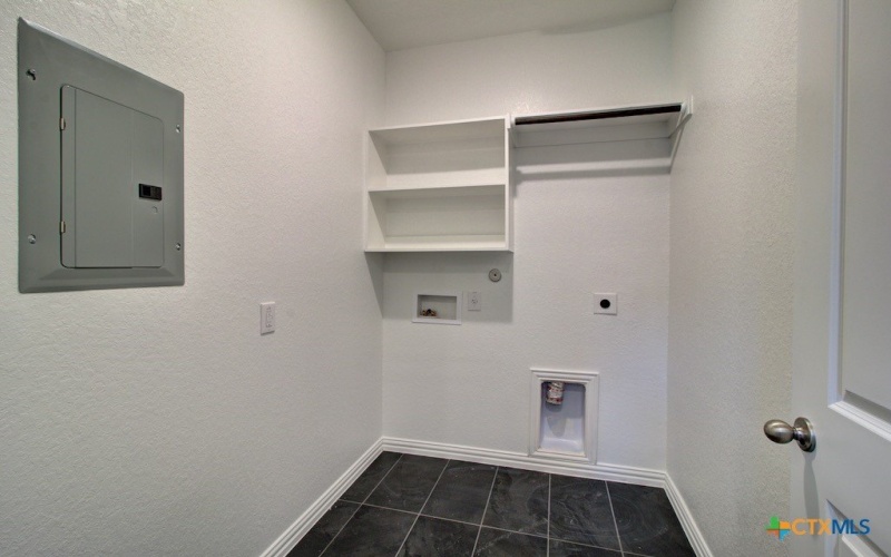 893 Farmhouse Trail, New Braunfels, TX 78130, 3 Habitaciones Habitaciones , ,2 BañosBaños,Residential,En Venta,893 Farmhouse Trail,0,587613