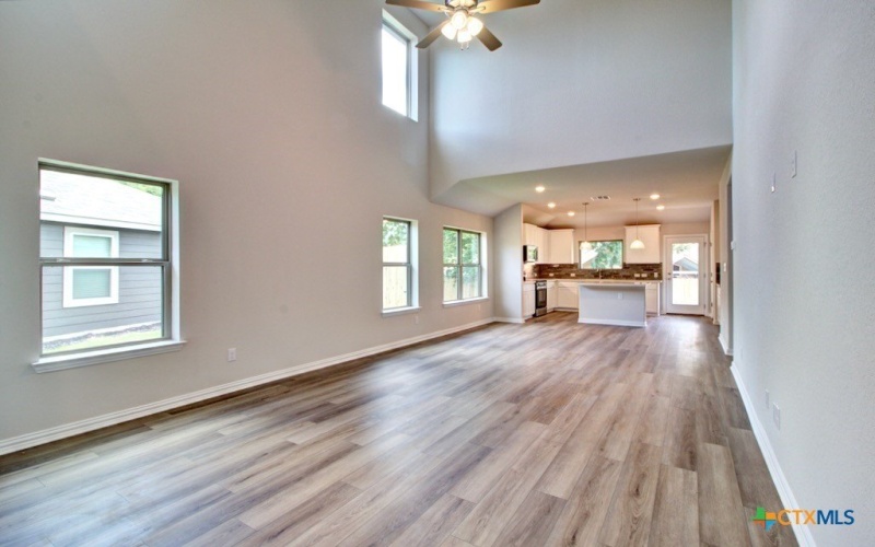 893 Farmhouse Trail, New Braunfels, TX 78130, 3 Habitaciones Habitaciones , ,2 BañosBaños,Residential,En Venta,893 Farmhouse Trail,0,587613
