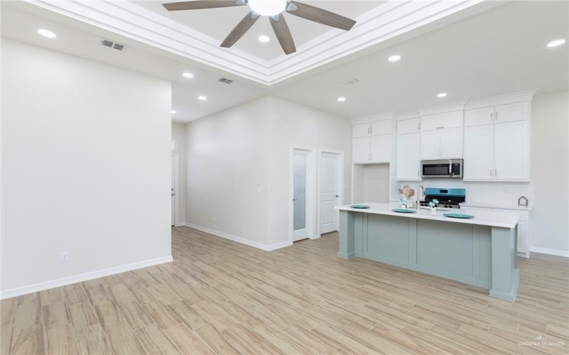 2406 San Charbel Street, San Juan, TX 78589, 3 Bedrooms Bedrooms, ,2 BathroomsBathrooms,Residential,For Sale,2406 San Charbel Street,476561