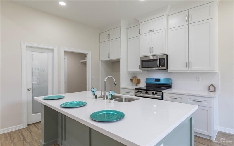 2406 San Charbel Street, San Juan, TX 78589, 3 Bedrooms Bedrooms, ,2 BathroomsBathrooms,Residential,For Sale,2406 San Charbel Street,476561