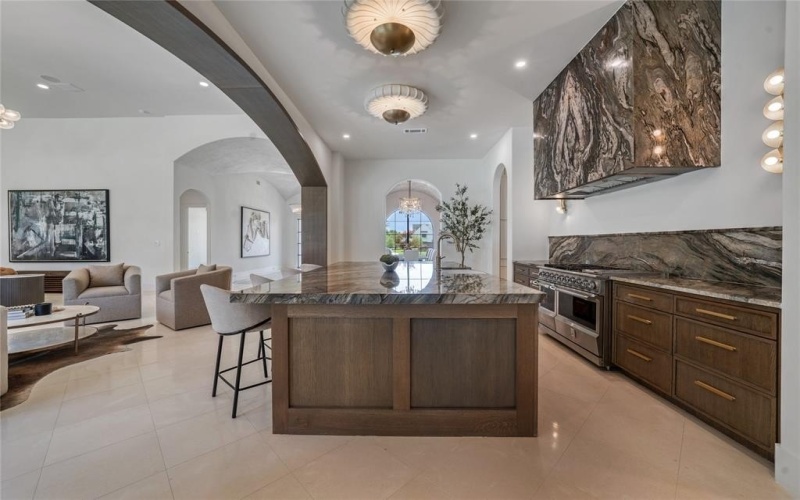 5615 Lobello Drive, Dallas, TX 75229, 4 Bedrooms Bedrooms, ,5 BathroomsBathrooms,Residential,For Sale,5615 Lobello Drive,20852242