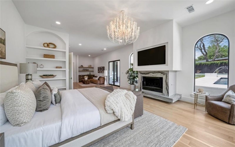 5615 Lobello Drive, Dallas, TX 75229, 4 Bedrooms Bedrooms, ,5 BathroomsBathrooms,Residential,For Sale,5615 Lobello Drive,20852242