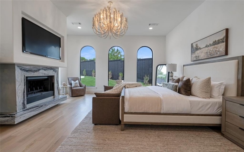 5615 Lobello Drive, Dallas, TX 75229, 4 Bedrooms Bedrooms, ,5 BathroomsBathrooms,Residential,For Sale,5615 Lobello Drive,20852242