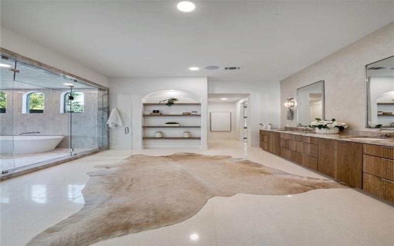 5615 Lobello Drive, Dallas, TX 75229, 4 Bedrooms Bedrooms, ,5 BathroomsBathrooms,Residential,For Sale,5615 Lobello Drive,20852242