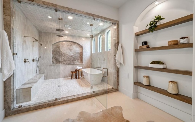 5615 Lobello Drive, Dallas, TX 75229, 4 Bedrooms Bedrooms, ,5 BathroomsBathrooms,Residential,For Sale,5615 Lobello Drive,20852242