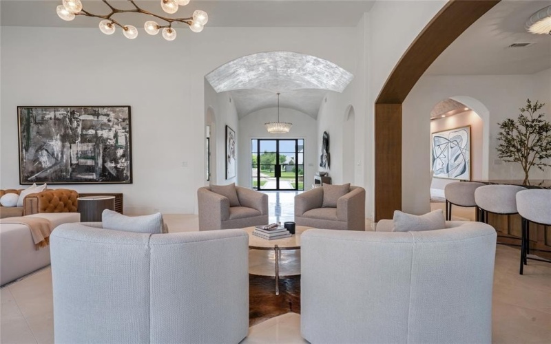 5615 Lobello Drive, Dallas, TX 75229, 4 Bedrooms Bedrooms, ,5 BathroomsBathrooms,Residential,For Sale,5615 Lobello Drive,20852242