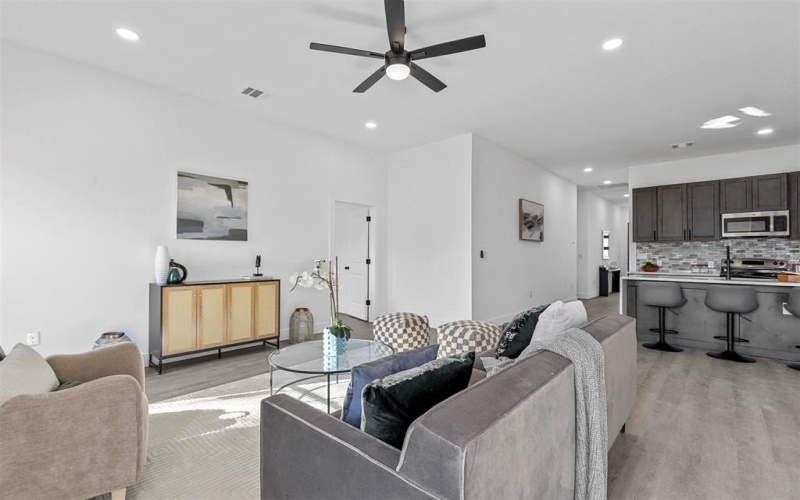 815 Lake View Ridge, White Settlement, TX 76108, 4 Habitaciones Habitaciones , ,2 BañosBaños,Residential,En Venta,815 Lake View Ridge,20936962