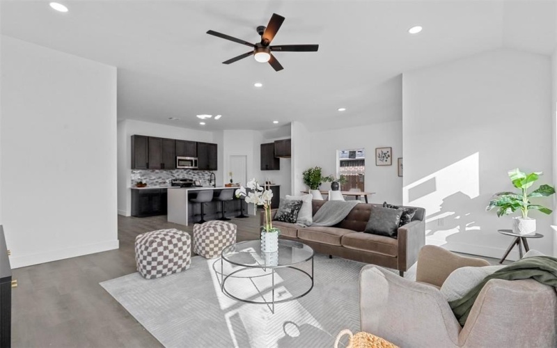 815 Lake View Ridge, White Settlement, TX 76108, 4 Habitaciones Habitaciones , ,2 BañosBaños,Residential,En Venta,815 Lake View Ridge,20936962