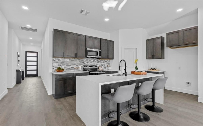 815 Lake View Ridge, White Settlement, TX 76108, 4 Habitaciones Habitaciones , ,2 BañosBaños,Residential,En Venta,815 Lake View Ridge,20936962
