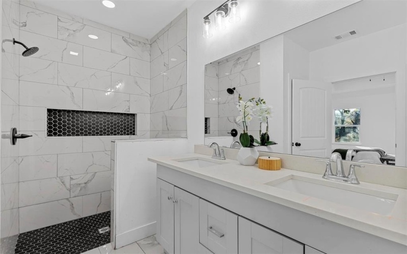815 Lake View Ridge, White Settlement, TX 76108, 4 Habitaciones Habitaciones , ,2 BañosBaños,Residential,En Venta,815 Lake View Ridge,20936962
