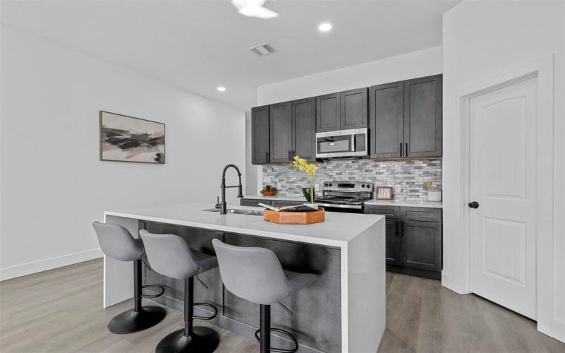 815 Lake View Ridge, White Settlement, TX 76108, 4 Habitaciones Habitaciones , ,2 BañosBaños,Residential,En Venta,815 Lake View Ridge,20936962